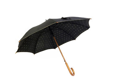 Για άνδρες και για γυναίκες μαύρο ομπρελών ξύλινο απλό φως στρώματος λαβών διπλό για τις βροχερές ημέρες