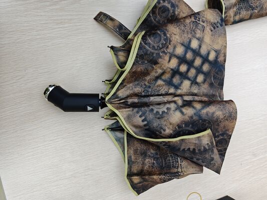 Φωτισμένη με LED ομπρέλα ασφαλείας αυτόματου ανοίγματος/κλεισίματος με ανακλαστική λωρίδα για νυχτερινή ορατότητα