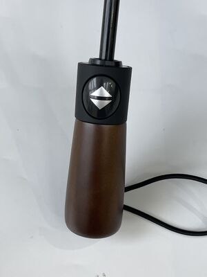 Αδιάβροχη ξύλινη ομπρέλα 23 ίντσες υψηλή σταθερότητα τέλεια για κήπο αυλή παραλία και εξωτερικά εμπορικά περιβάλλοντα