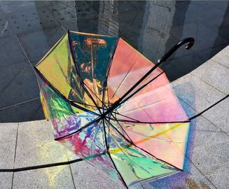 Ζωηρόχρωμη ιριδίζουσα ομπρέλα βροχής ολογραμμάτων διαφανής για τη θυελλώδη ημέρα βροχής